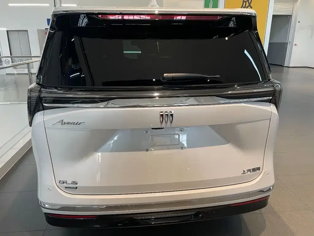 Buick GL8 Hybrid — фото 7