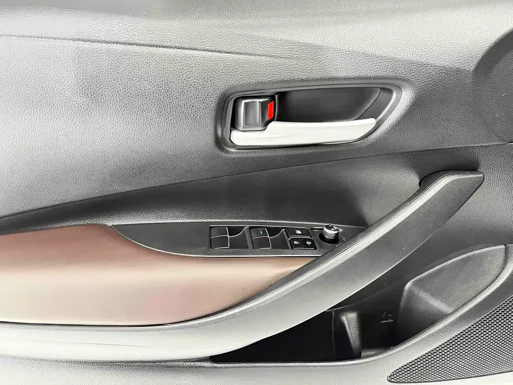Toyota Levin — фото 10