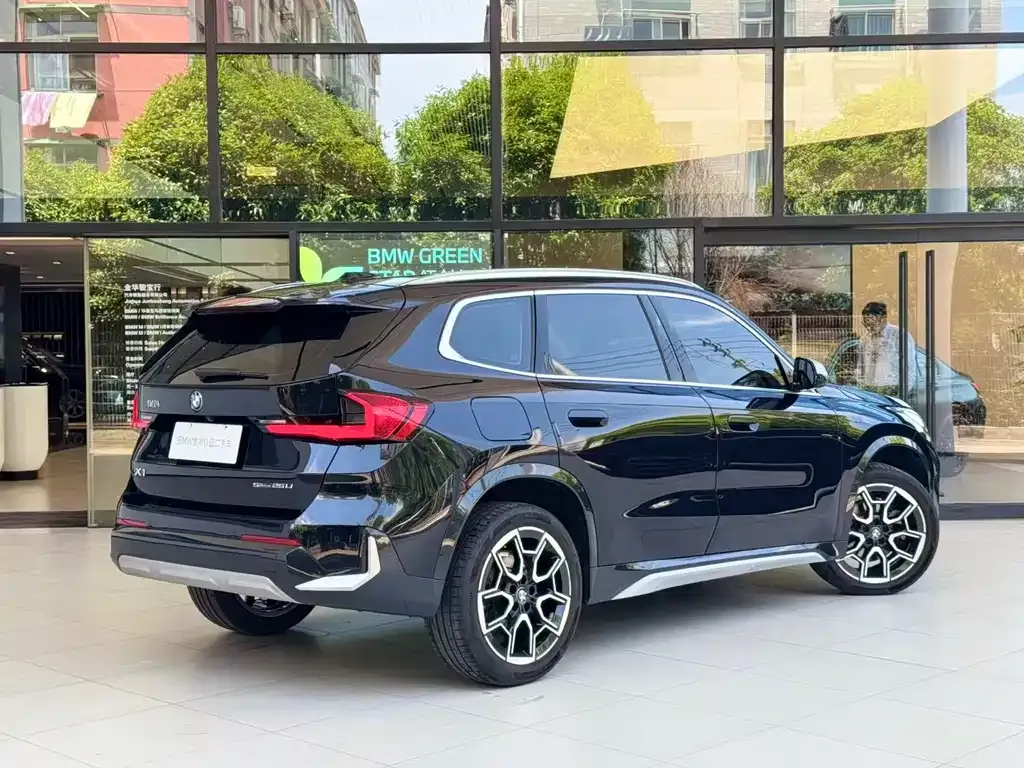 BMW X1 — фото 4