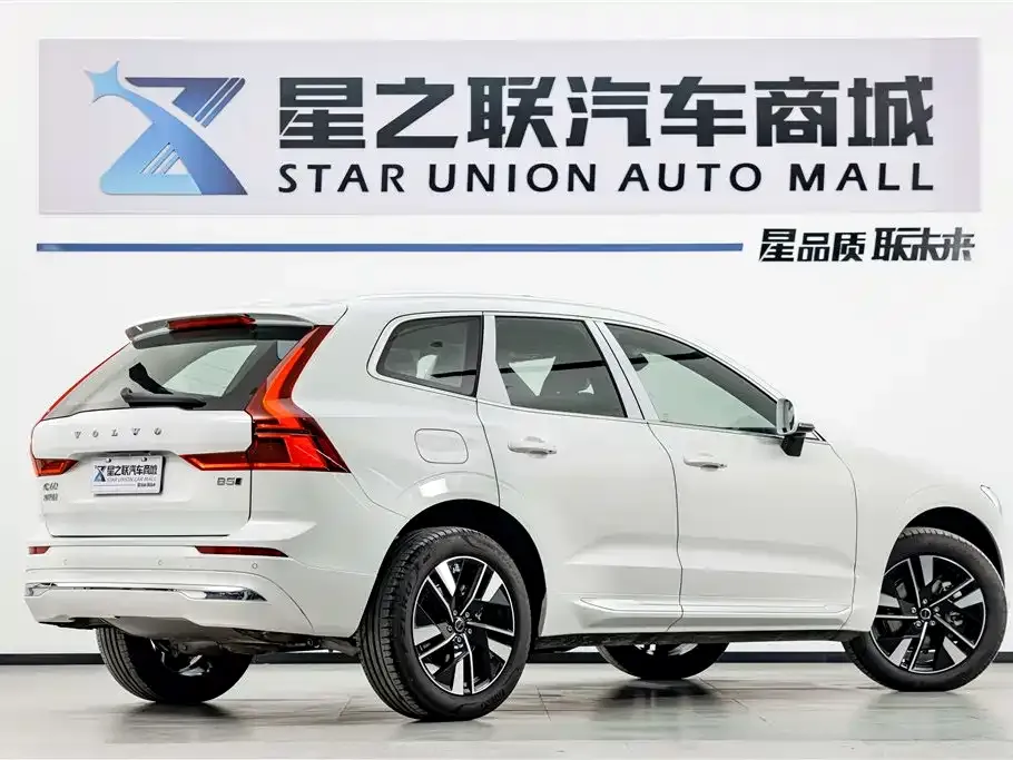 Volvo XC60 — фото 3