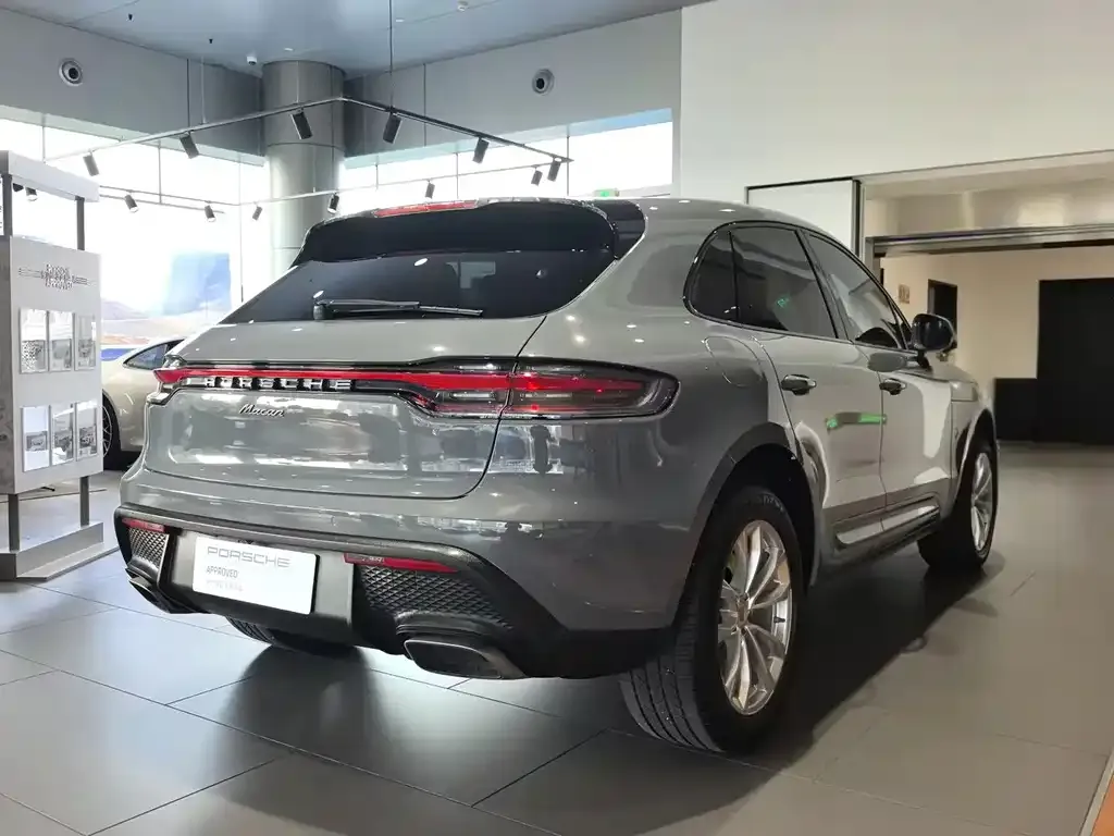 Porsche Macan — фото 10