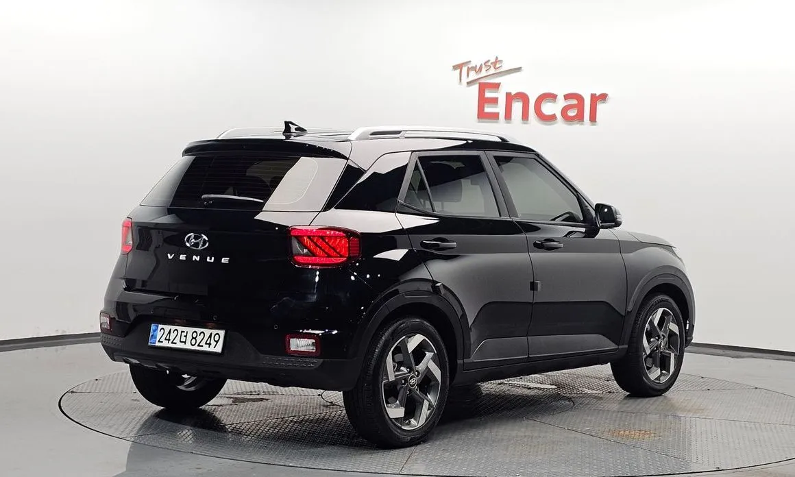 Hyundai Venue 2024 из KR, фото 2