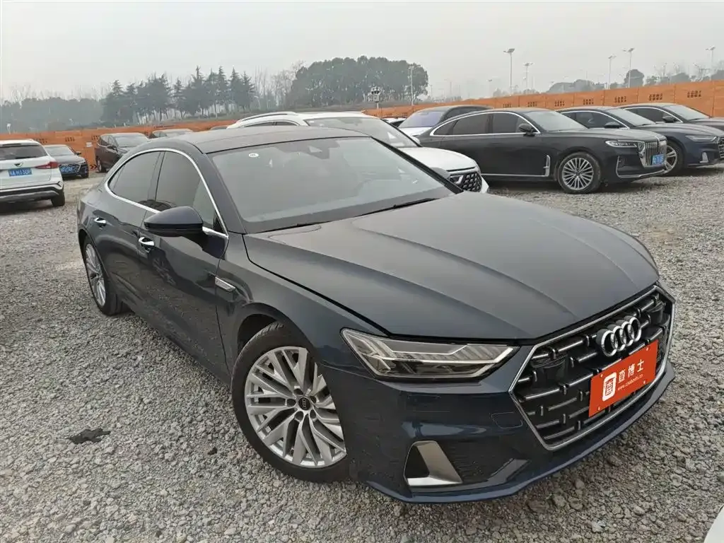 Audi A7L — фото 5