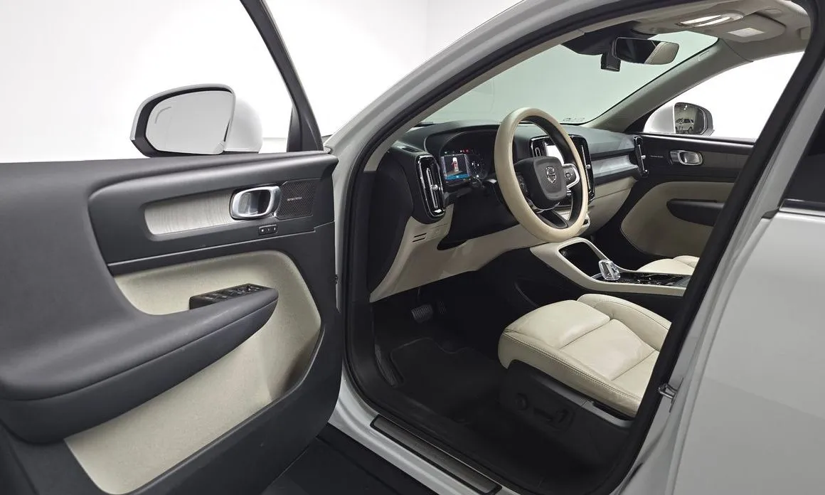 Volvo XC40 2023 из KR, фото 6
