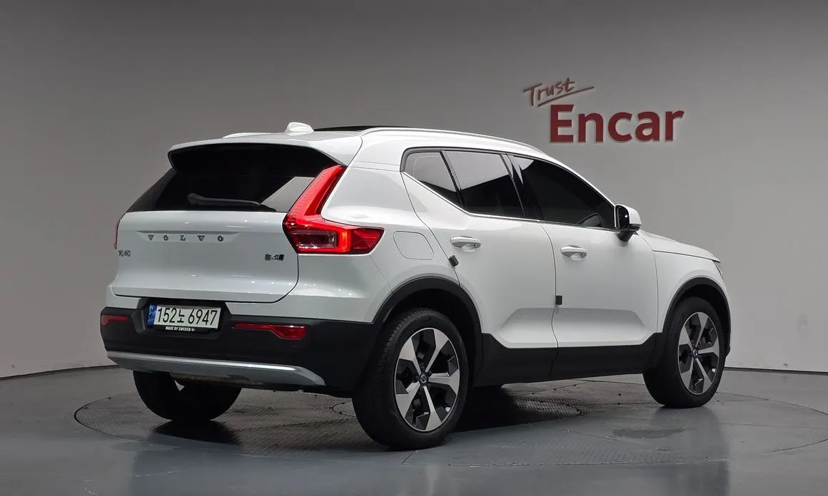 Volvo XC40 2023 из KR, фото 7