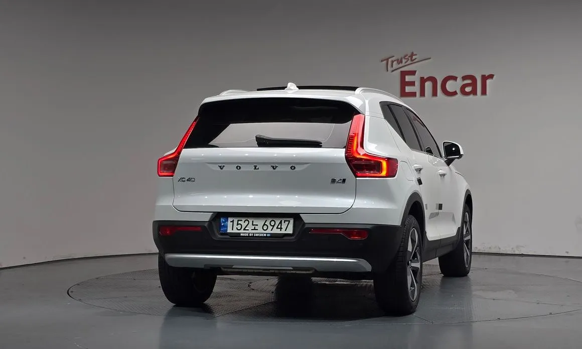 Volvo XC40 2023 из KR, фото 2