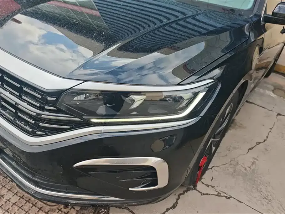 Volkswagen Passat — фото 9