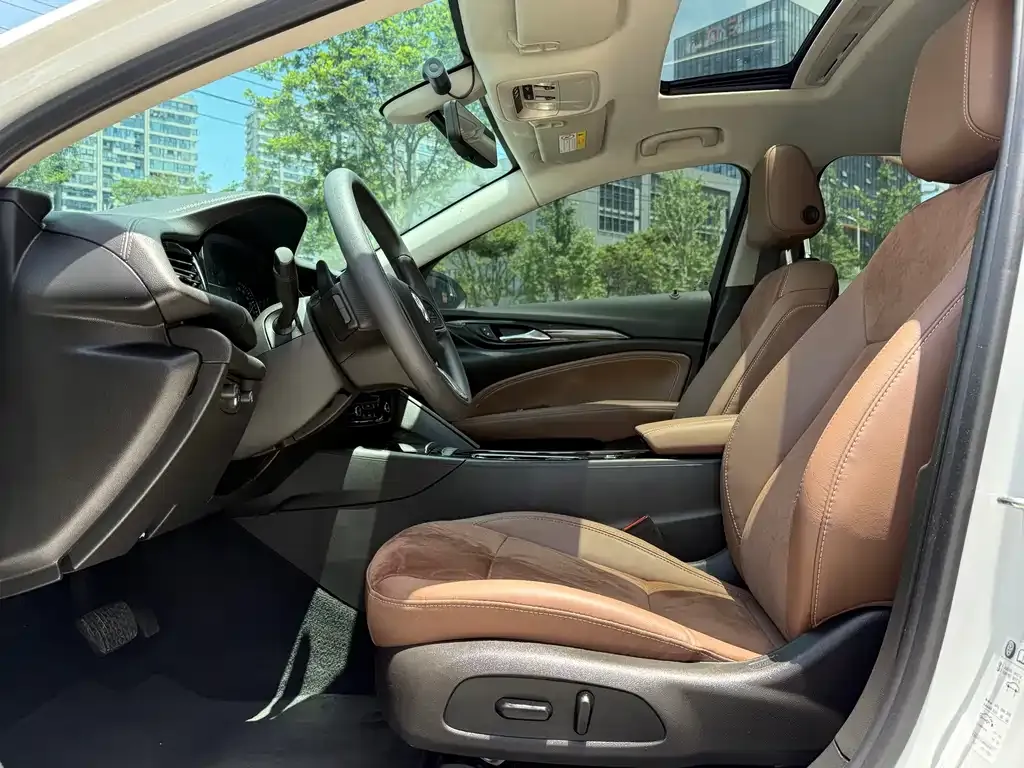 Buick Regal 2023 из CN, фото 6