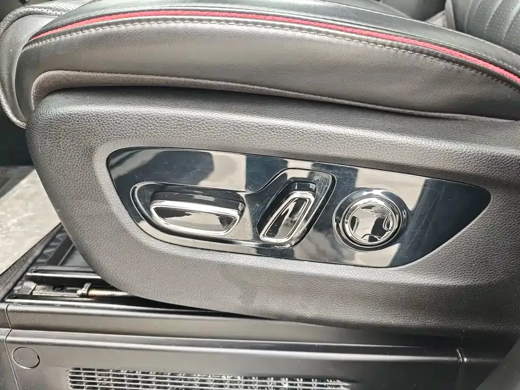 GAC Motor Trumpchi M8 — фото 10