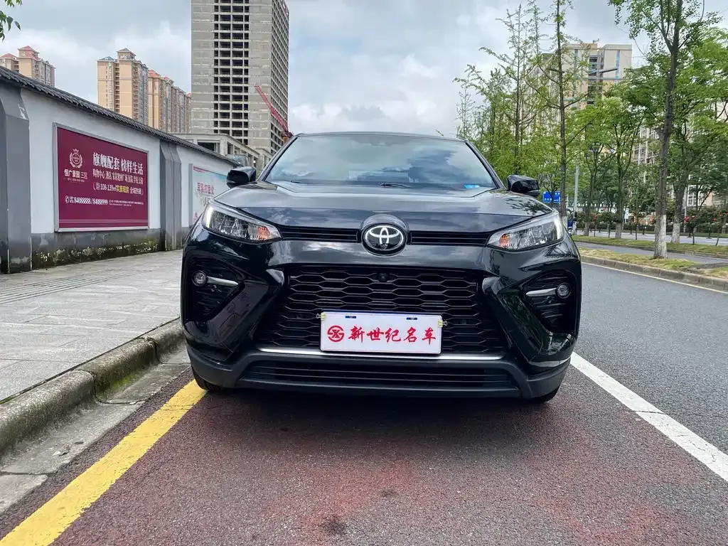 Toyota Wildlander — фото 10