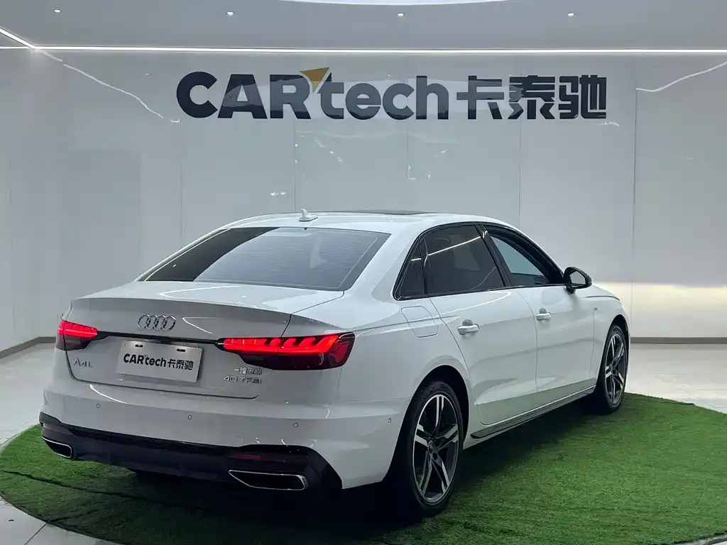 Audi A4L — фото 10