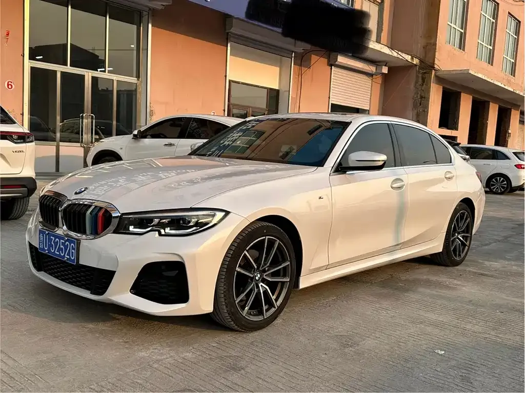 BMW 3 Series — фото 1