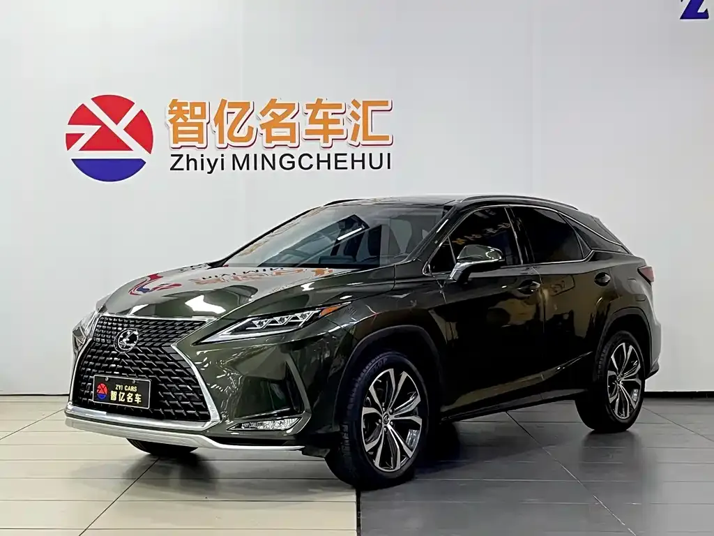Lexus RX — фото 1