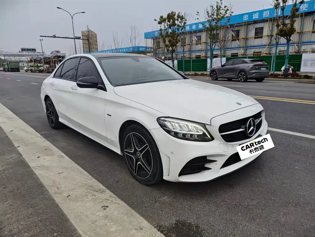 Mercedes-Benz C-Class — фото 10