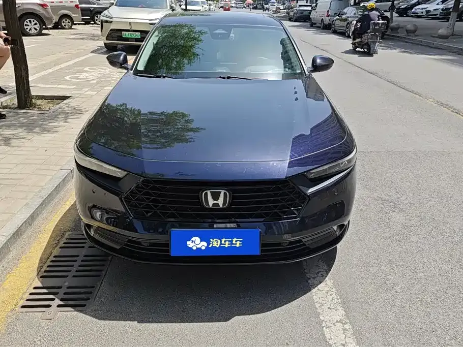 Honda Accord — фото 2