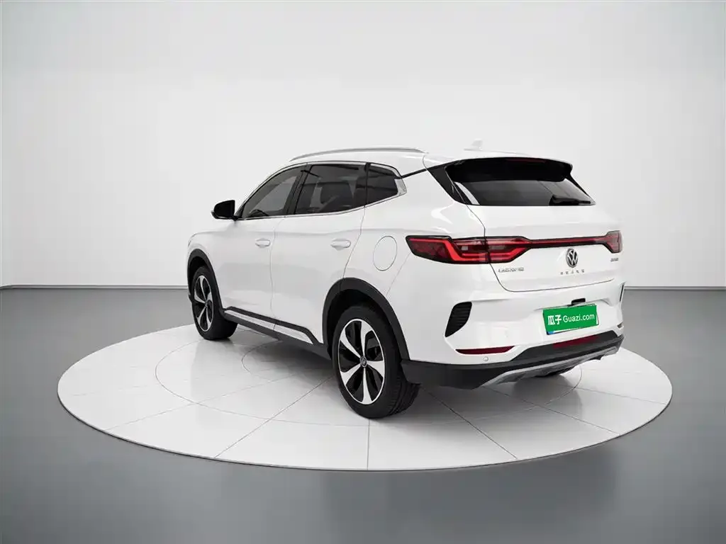 BYD PLUS New Energy — фото 2