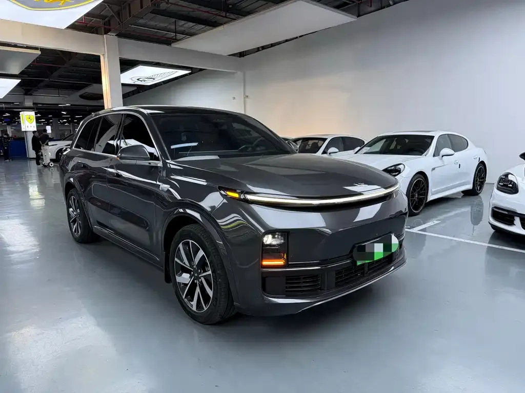 Li Auto L8 2023 из CN, фото 2