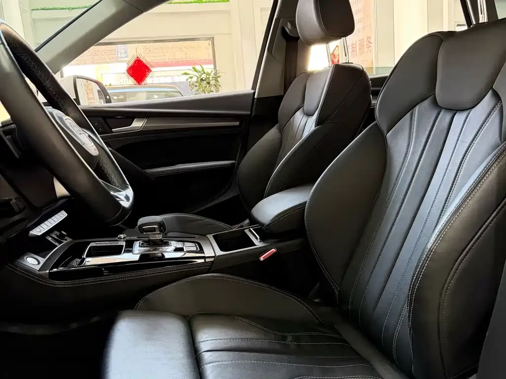 Audi Q5L 2021 из CN, фото 8