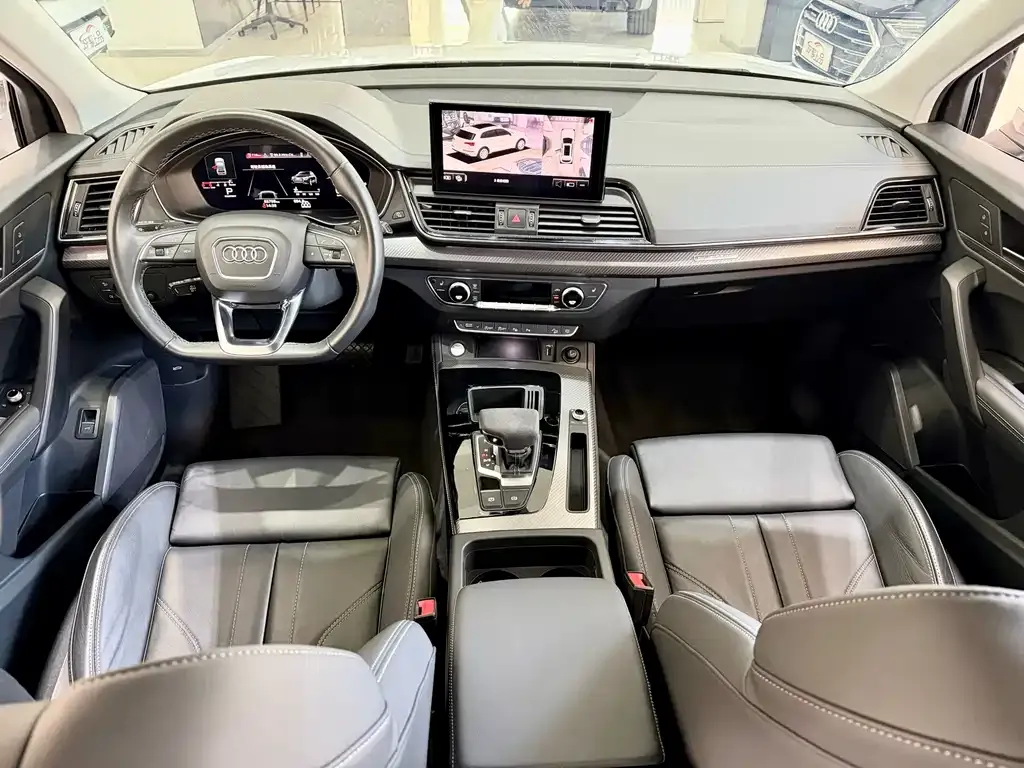 Audi Q5L 2021 из CN, фото 3