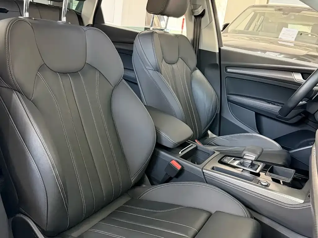 Audi Q5L 2021 из CN, фото 5