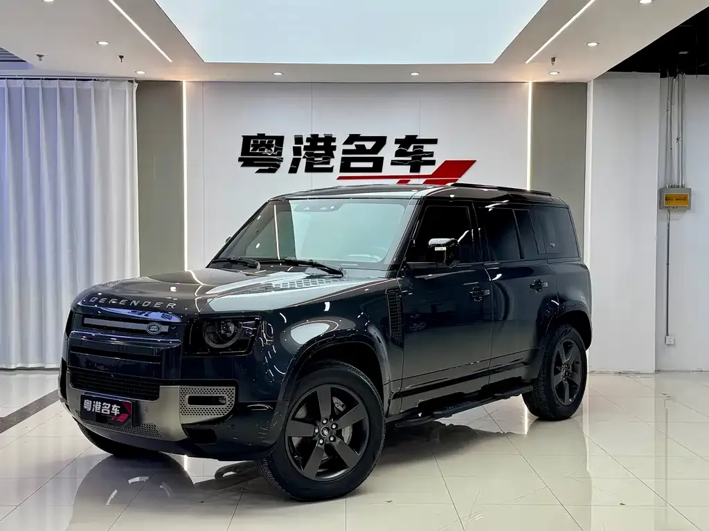 Land Rover Defender — фото 1