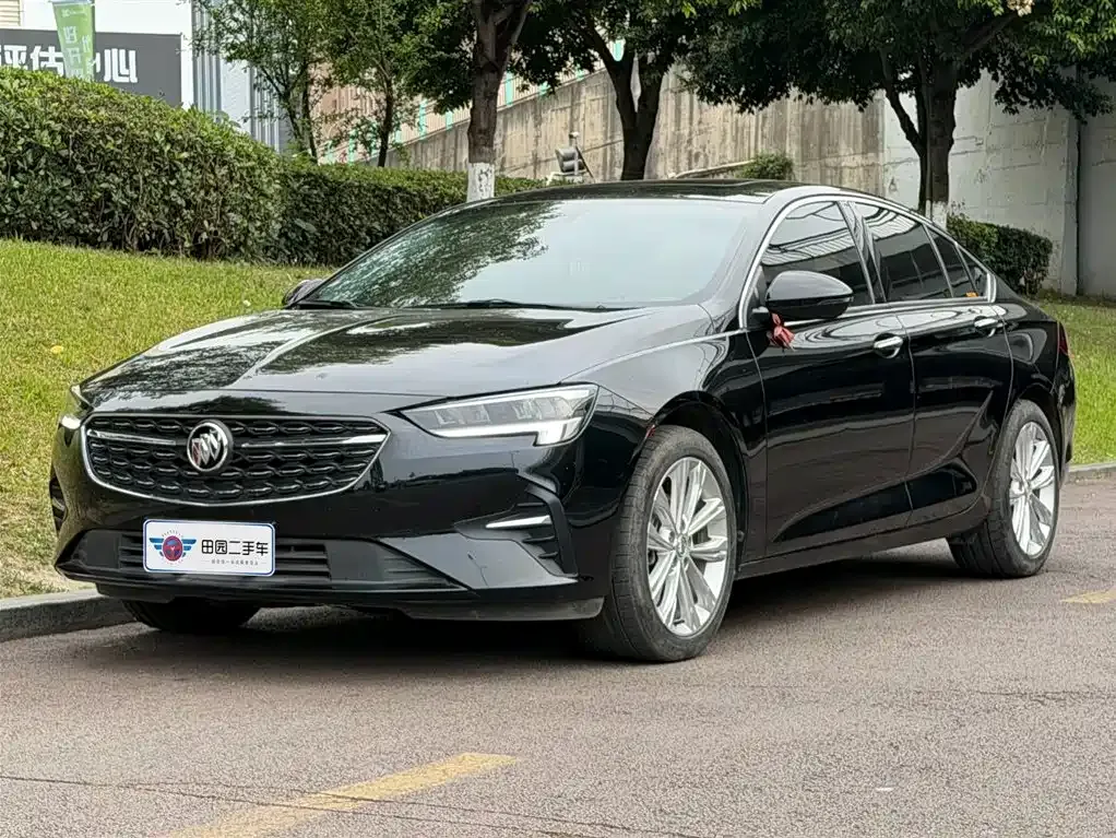Buick Regal — фото 1