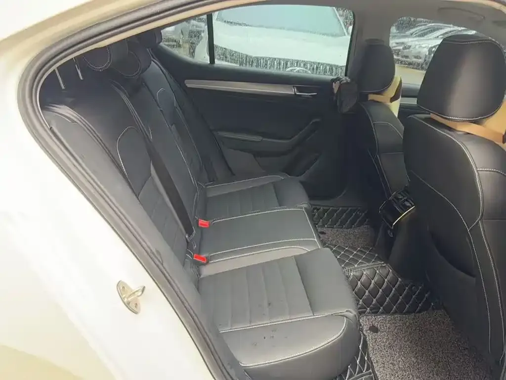 Skoda Superb 2021 из CN, фото 2