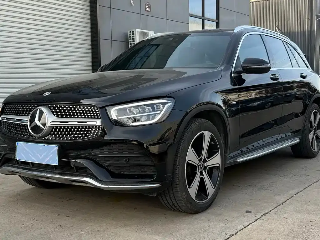 Mercedes-Benz GLC — фото 1