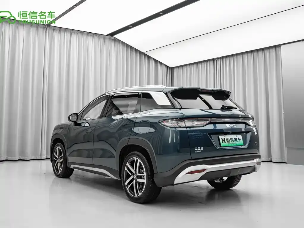 BYD L DM-i — фото 8