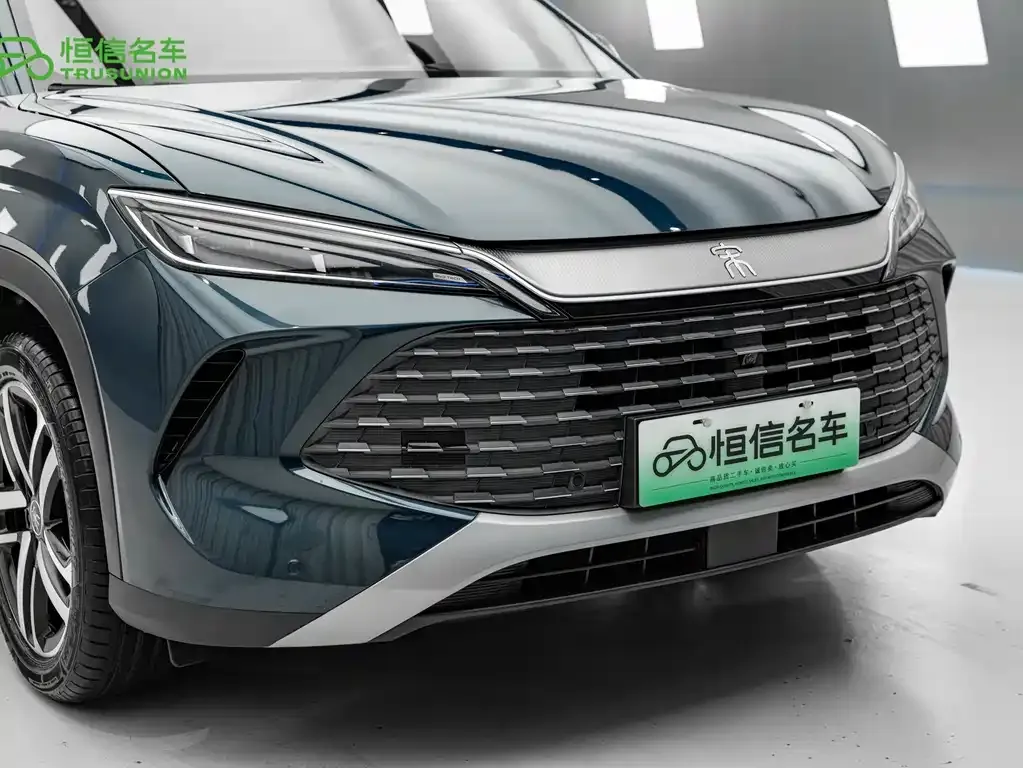 BYD L DM-i — фото 9