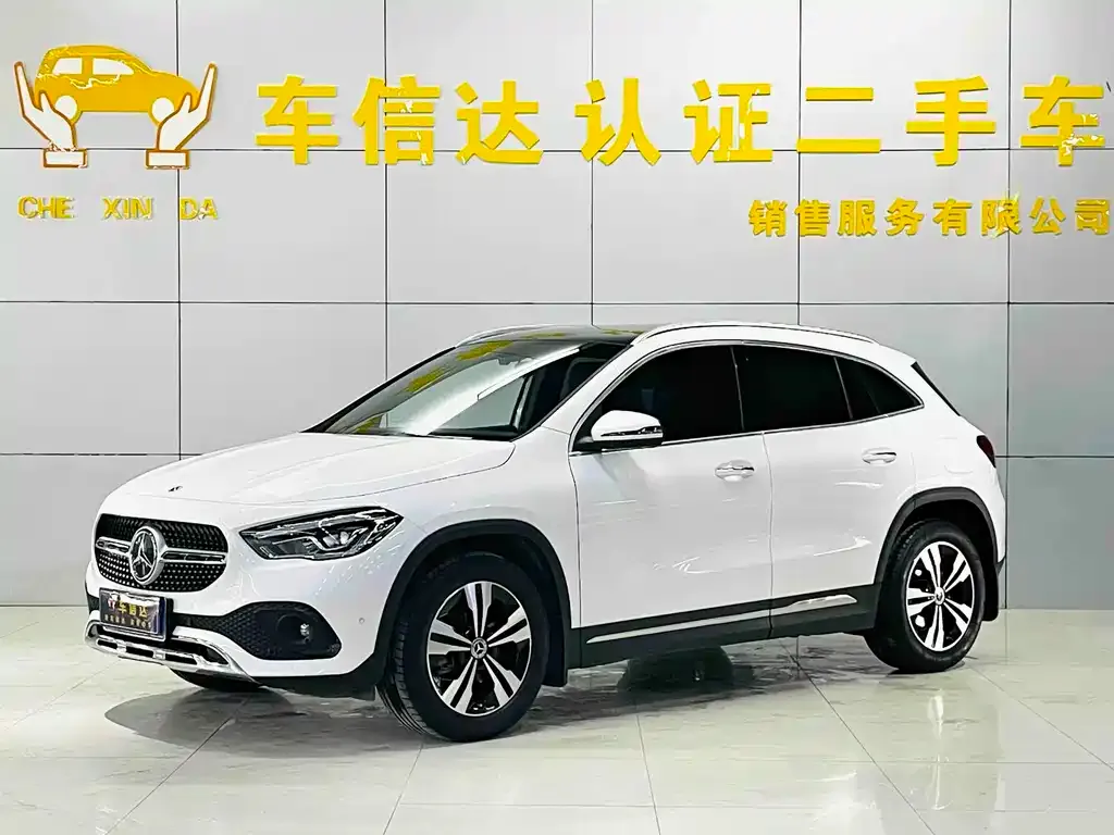 Mercedes-Benz GLA — фото 1