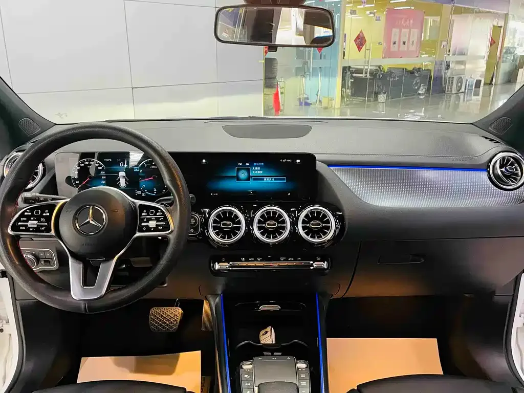 Mercedes-Benz GLA — фото 6