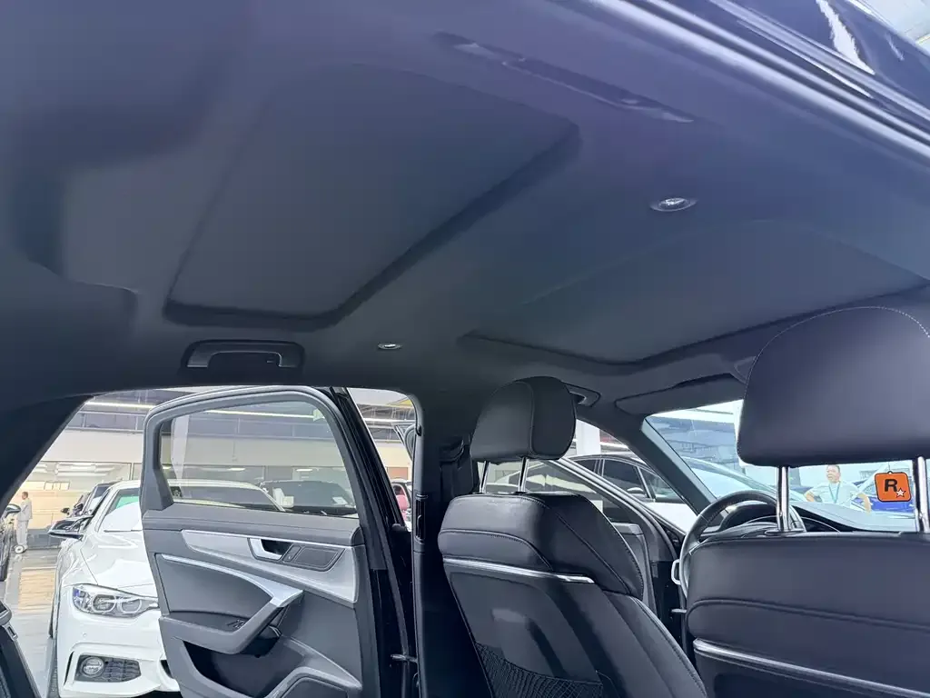 Audi A6L 2021 из CN, фото 2