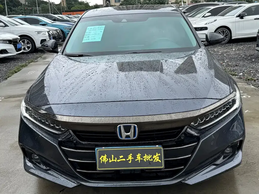 Honda Accord — фото 10