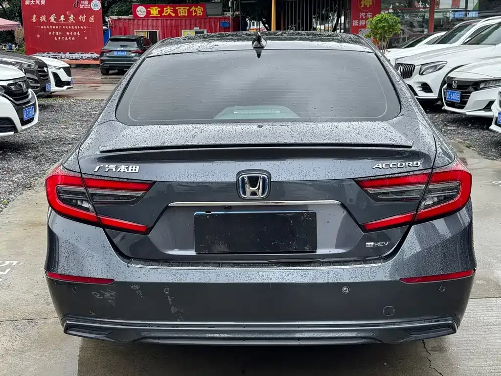 Honda Accord — фото 7