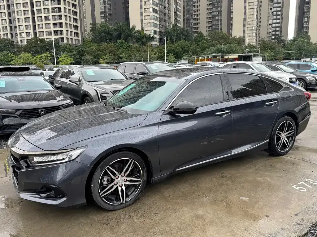 Honda Accord — фото 9