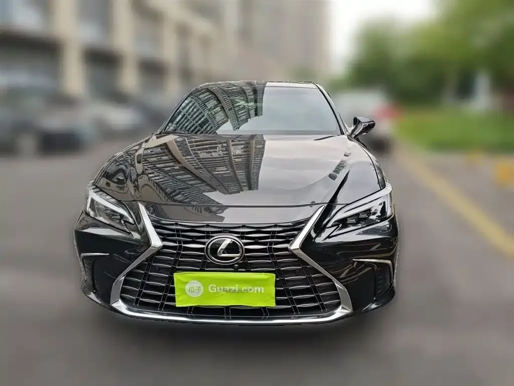 Lexus ES — фото 5