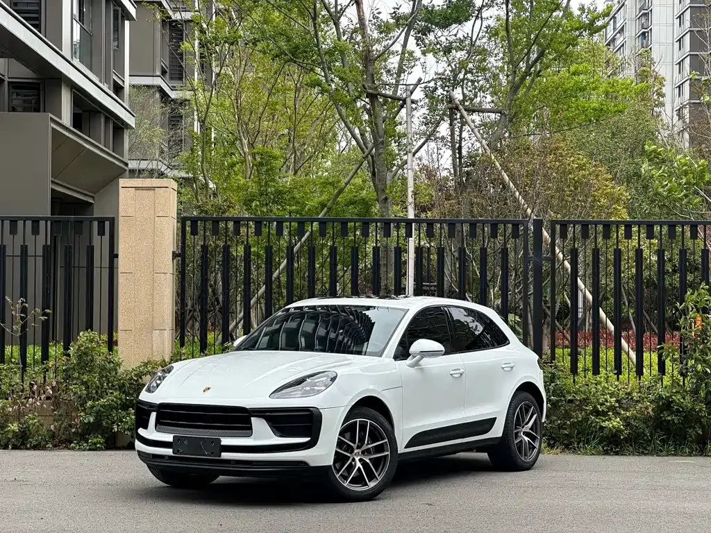 Porsche Macan — фото 1
