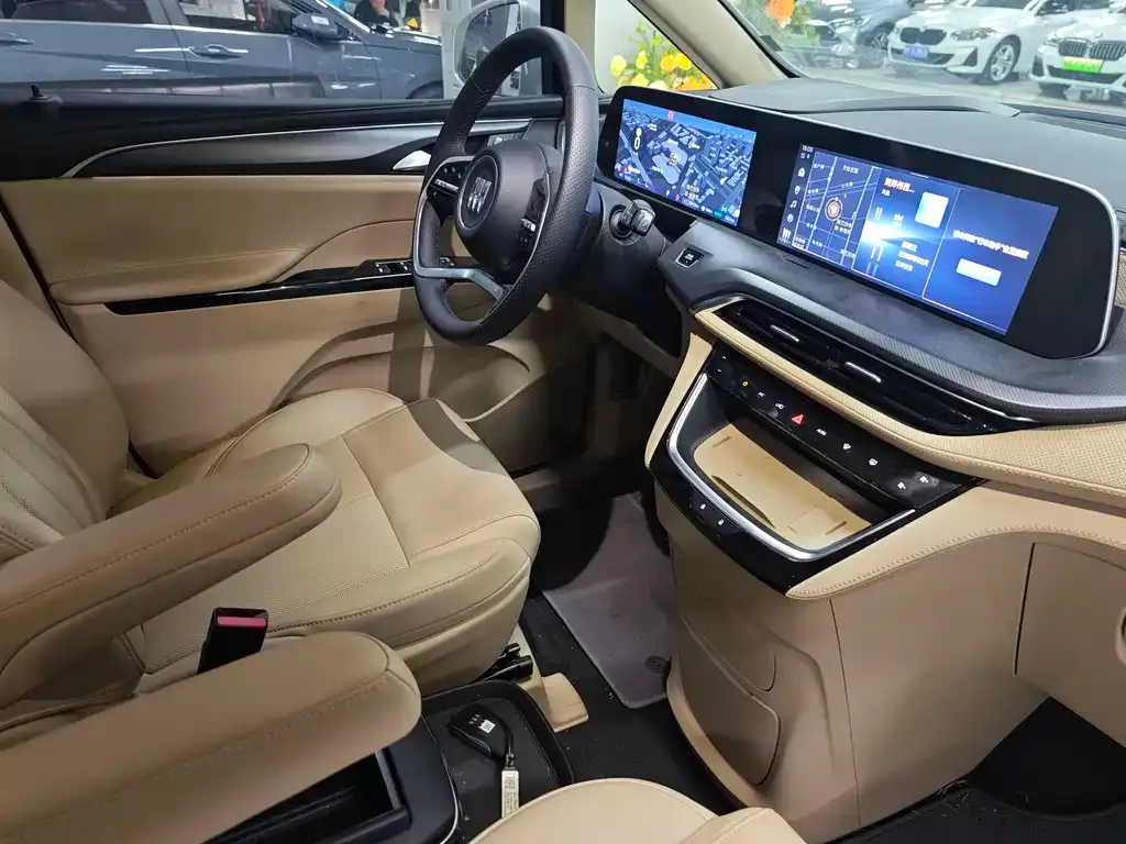 Buick GL8 Hybrid — фото 6