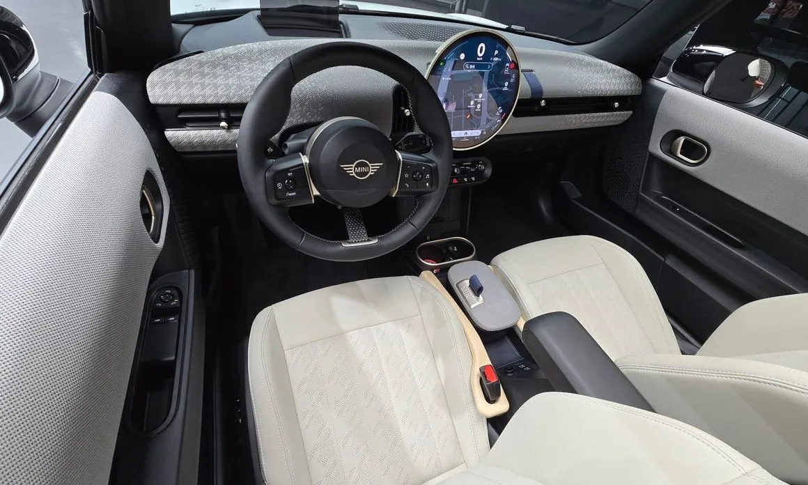 Mini Cooper 2025 из KR, фото 9
