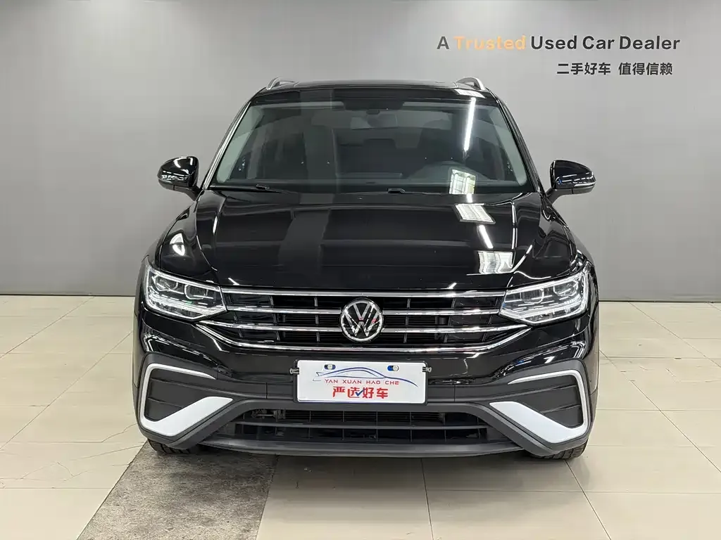 Volkswagen Tiguan L — фото 2