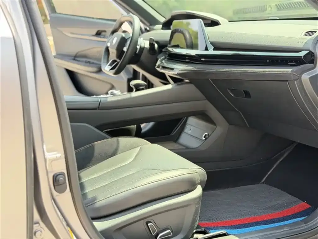 Changan UNI-V 2023 из CN, фото 6