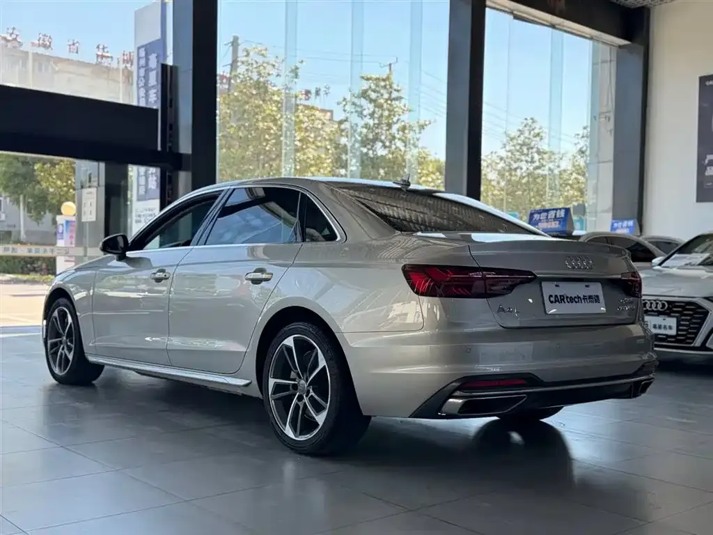 Audi A4L — фото 10