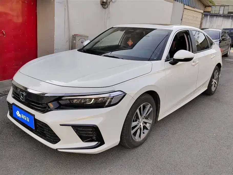 Honda Civic — фото 1