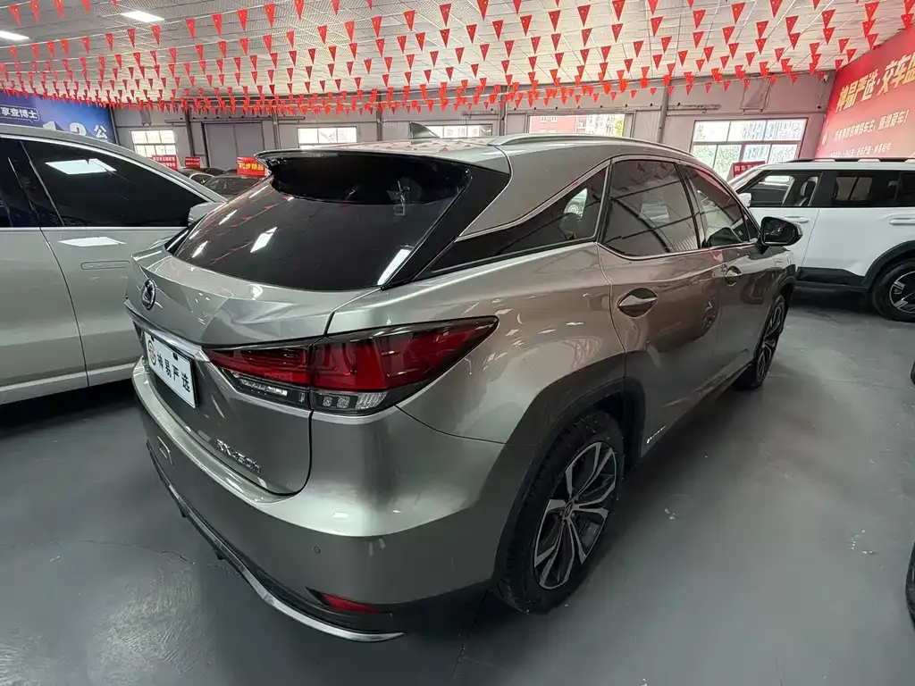 Lexus RX — фото 5