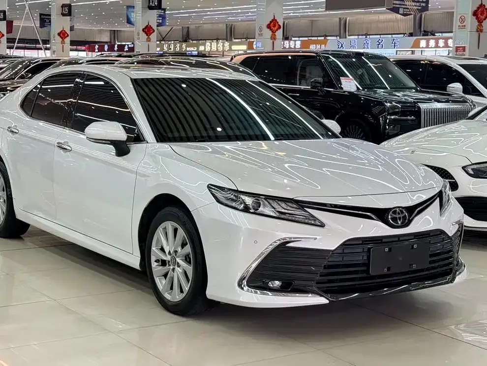 Toyota Camry 2021 из CN, фото 4