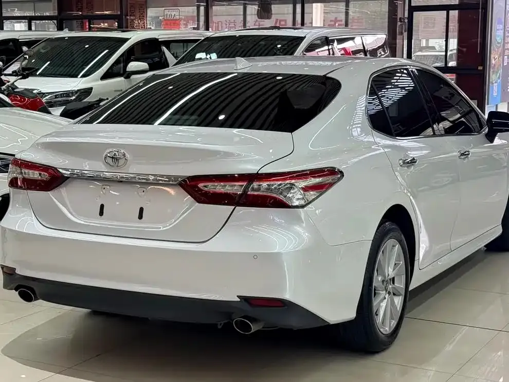 Toyota Camry 2021 из CN, фото 7