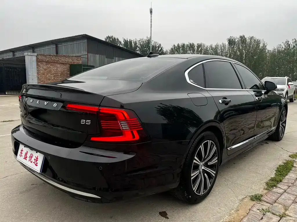 Volvo S90 — фото 4