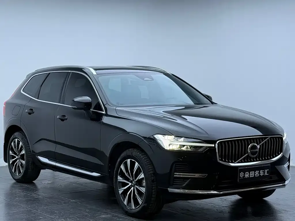 Volvo XC60 — фото 5