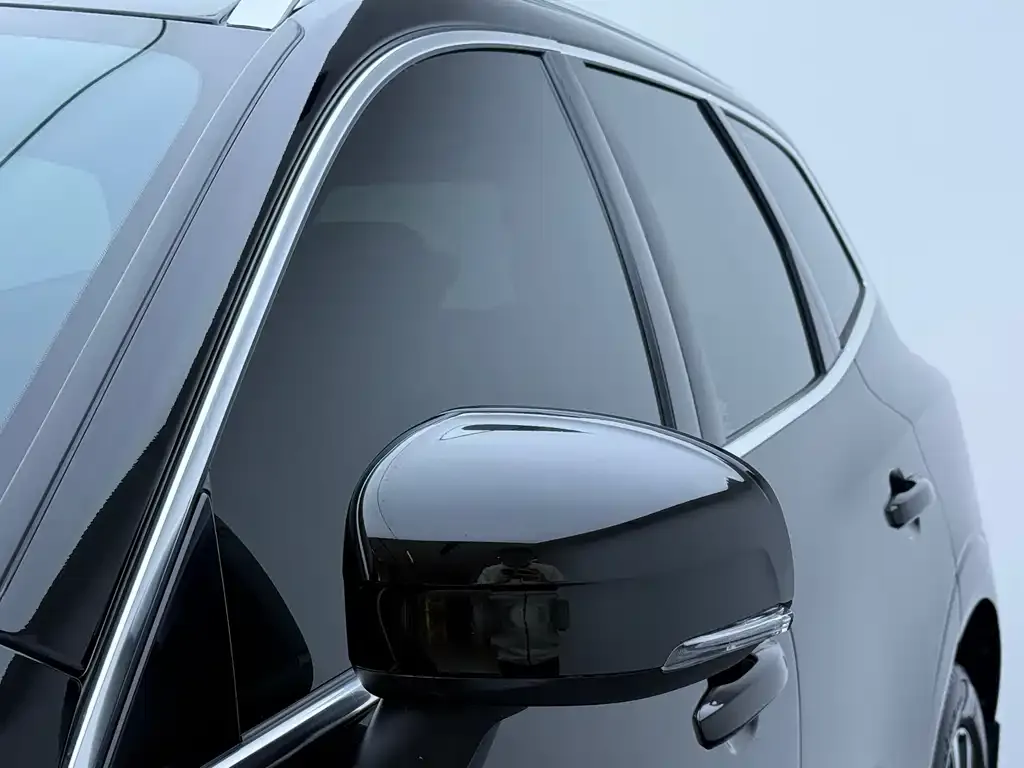 Volvo XC60 — фото 10